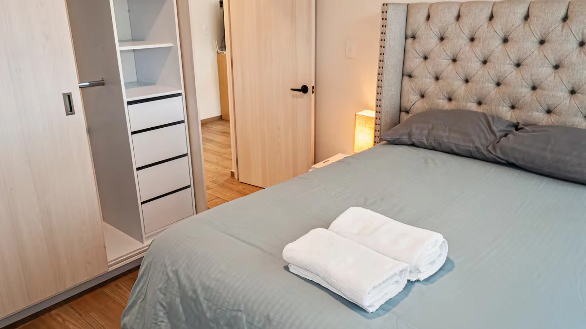 MX Rentals & JCL - departamento con patio - 004